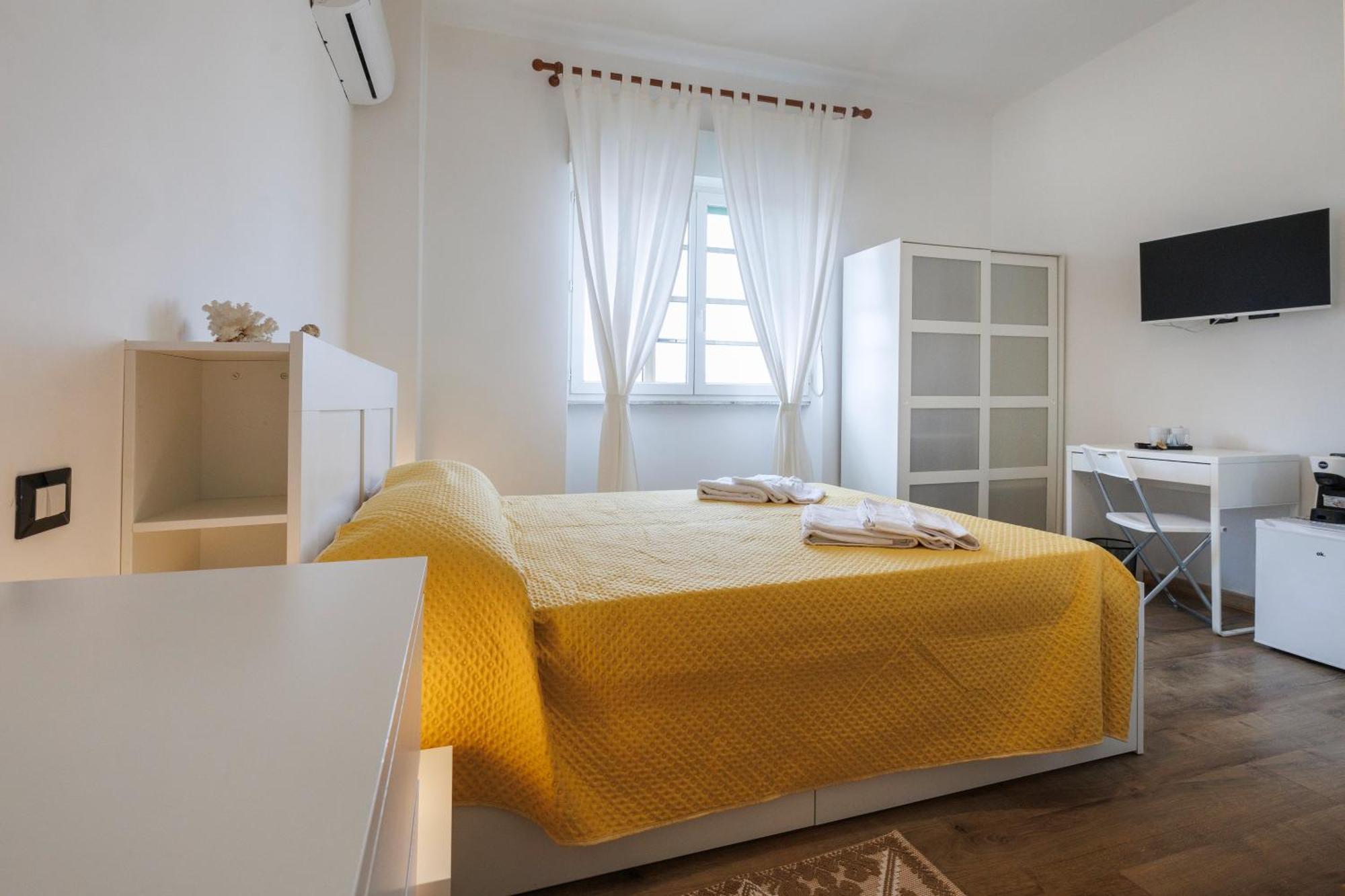 La Fenice Suites Sardinia Quartu Sant'Elena Exterior photo